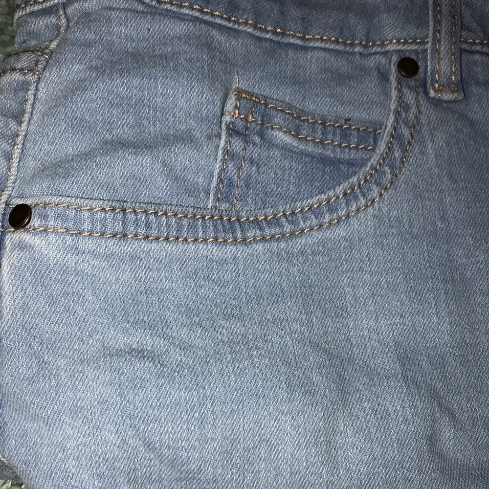 Serra Ladies Cuffed Denim Shorts - Light Blue - Picture 9 of 9
